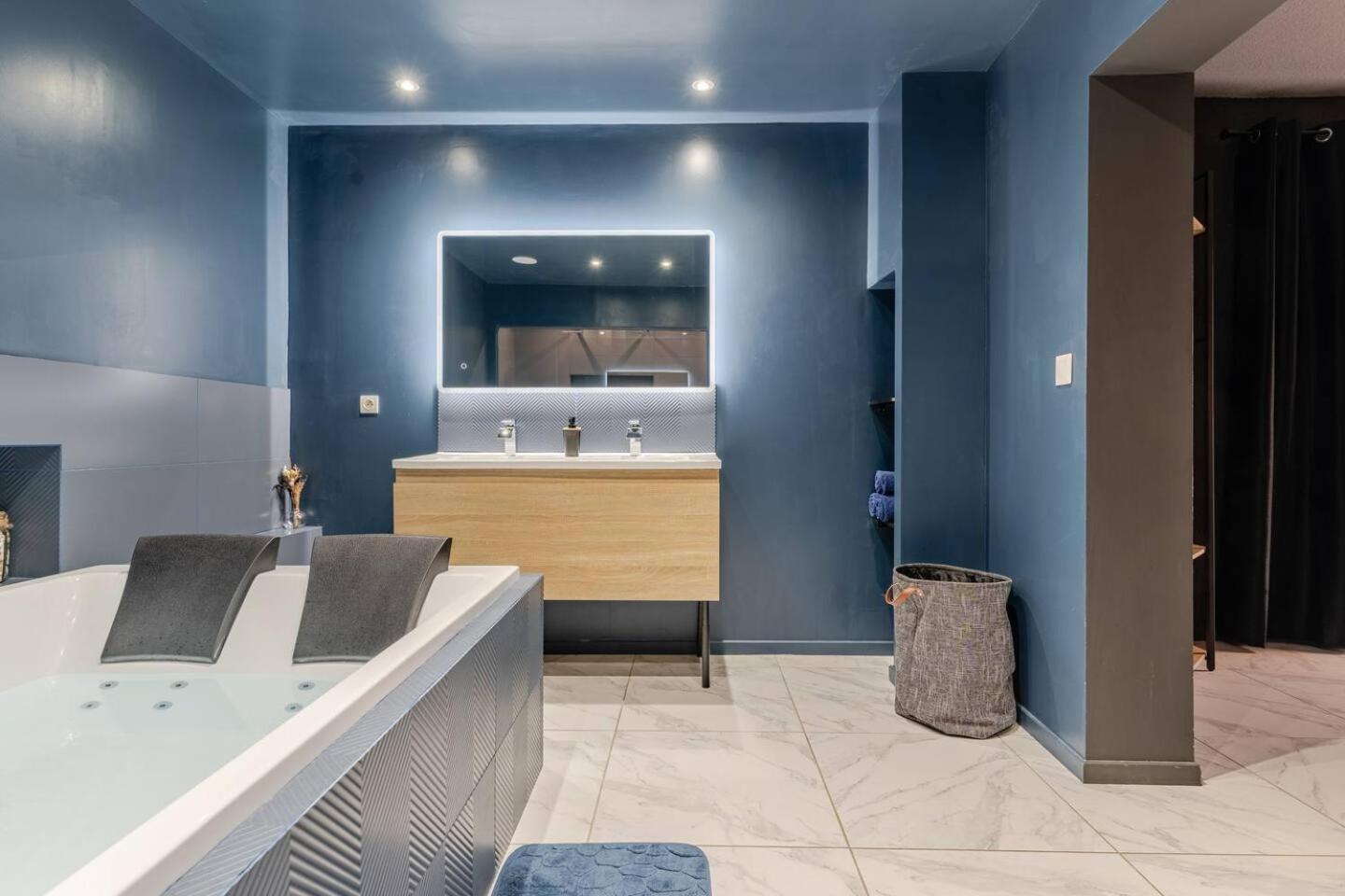 La Suite - Loft Spa Tavernes エクステリア 写真